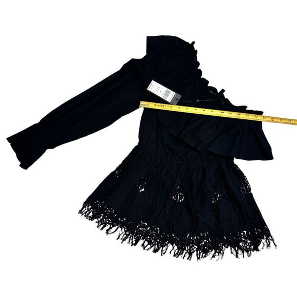 BCBGMAXAZRIA Embroidered 1 shoulder blouse Size XSMALL - Picture 5 of 12